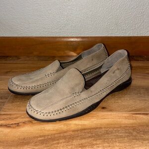 AEROSOLES Womens "Ivory Tree" Tan Nubuck Slip-On Driving Loafers - size 9.5